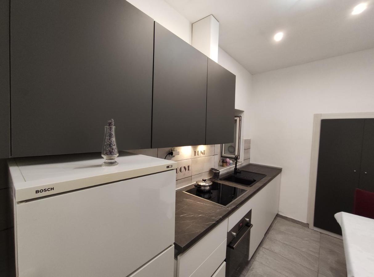 Apartment Tona Шибеник Экстерьер фото