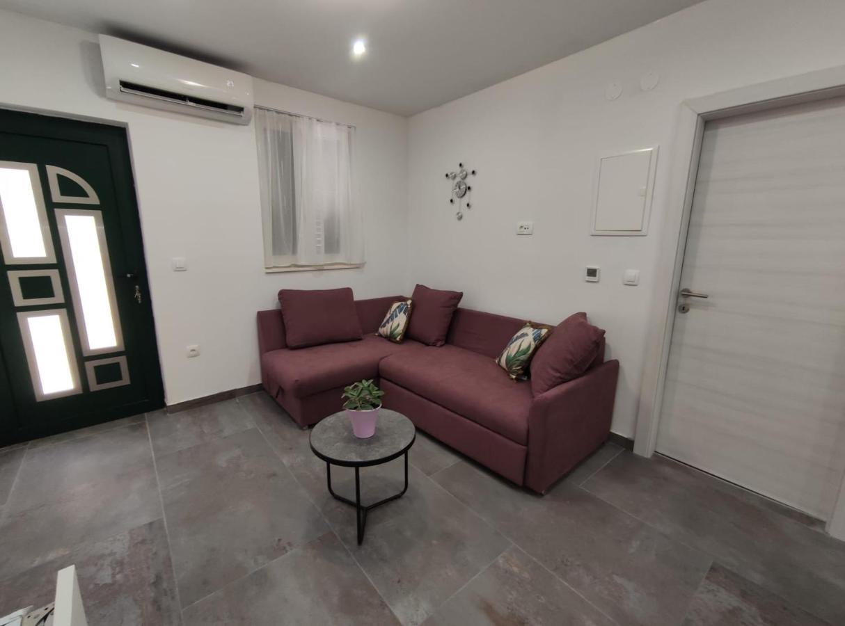 Apartment Tona Шибеник Экстерьер фото