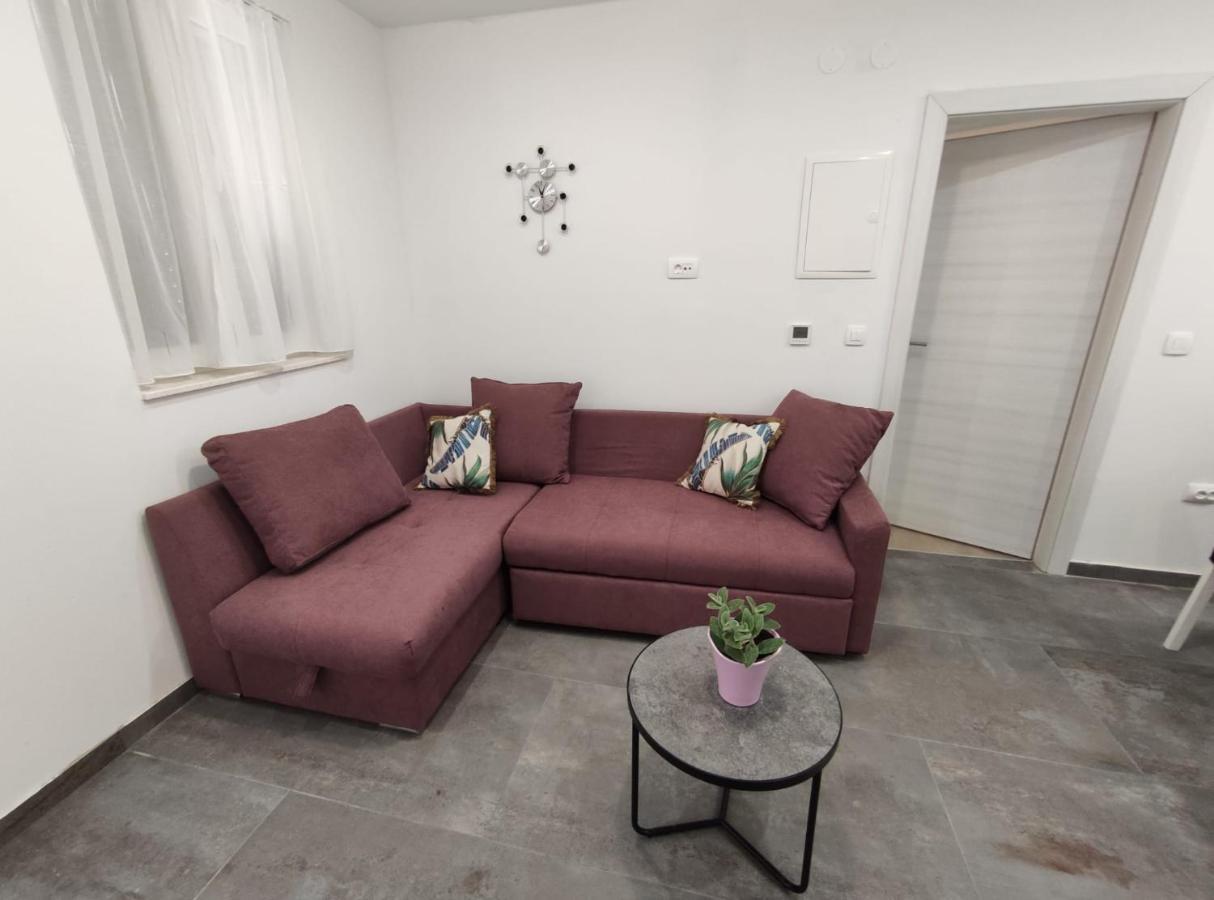 Apartment Tona Шибеник Экстерьер фото