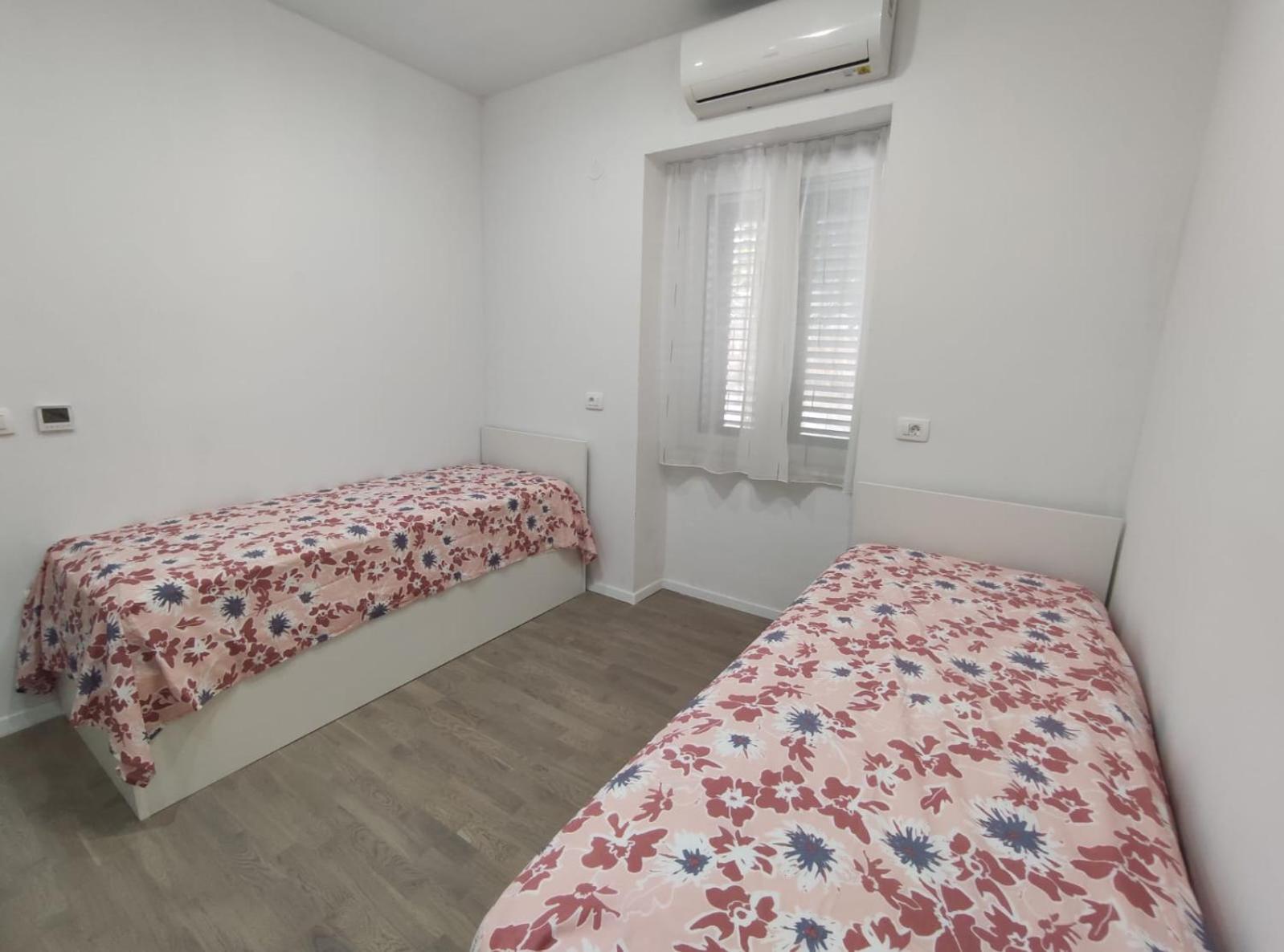Apartment Tona Шибеник Экстерьер фото